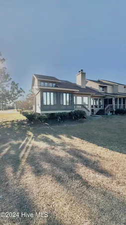 $2,300 | 125 Egret Court, Unit 305, Hampstead, NC 28443