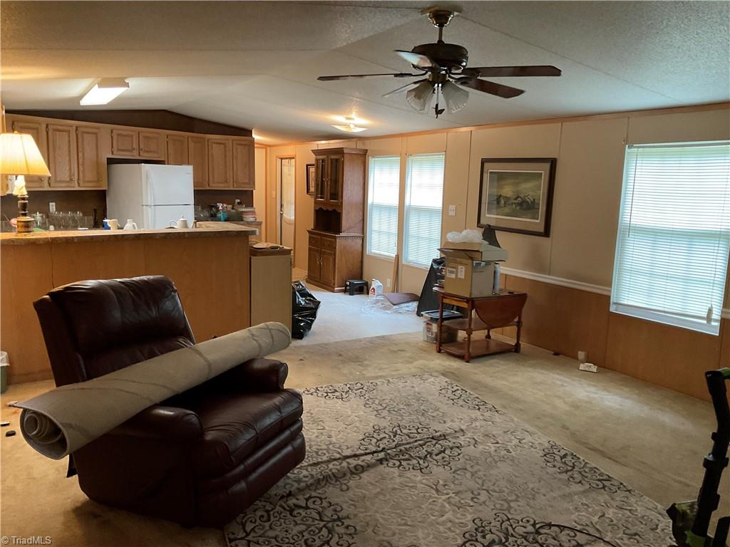 7290 Reddy Foxx Lane Thomasville, NC 27360 - Photo 4 of 21