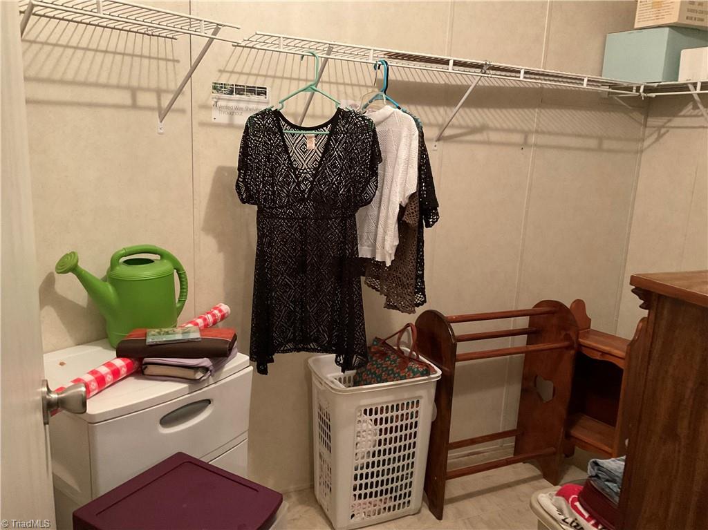 7290 Reddy Foxx Lane Thomasville, NC 27360 - Photo 10 of 21