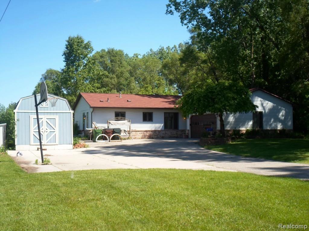 6431 Mayfair Road Utica, MI 48317 - Photo 1 of 18 Front.jpg
