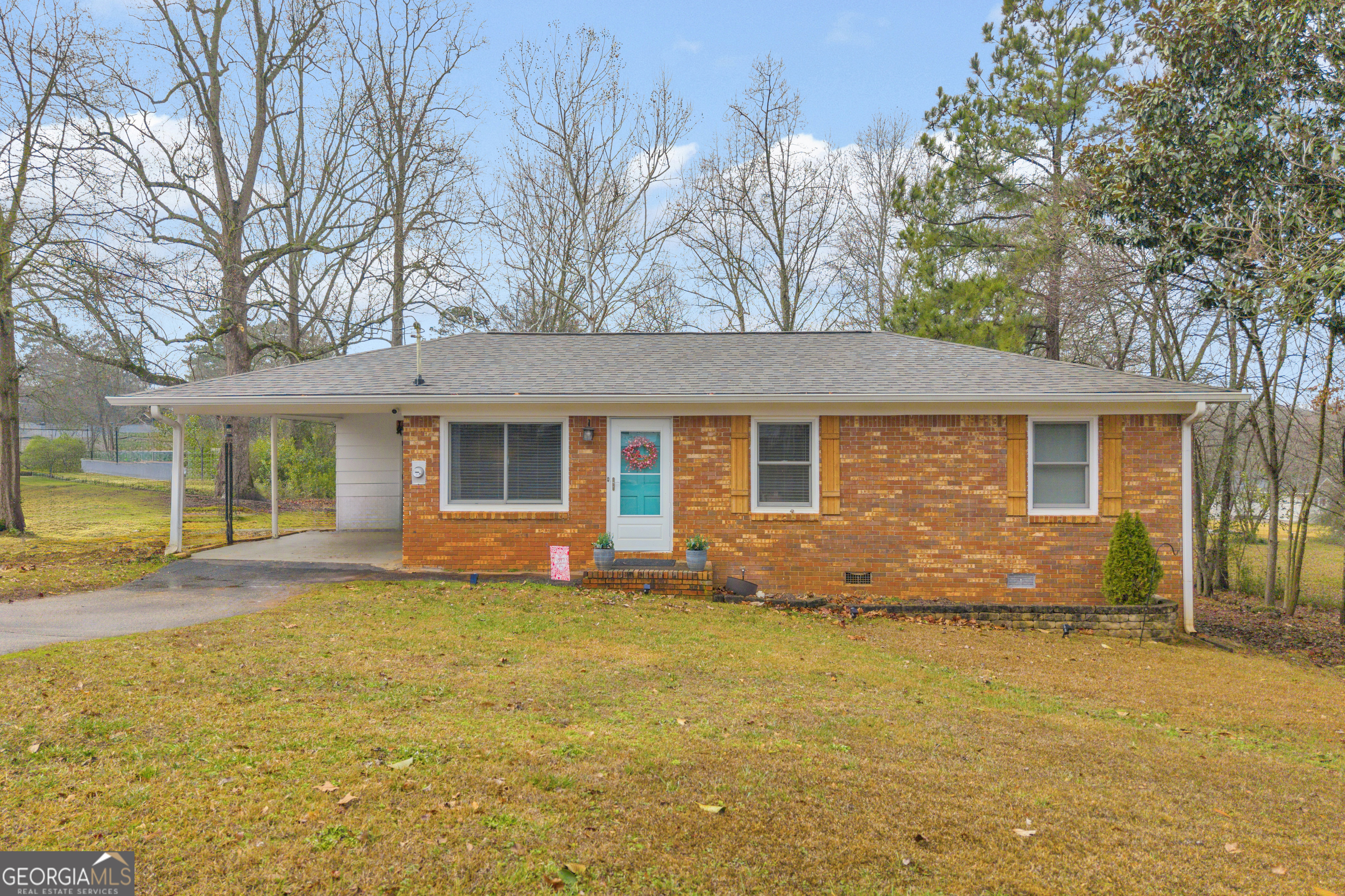 94 Hillcrest Street Commerce, GA 30529 - Photo 1 of 48