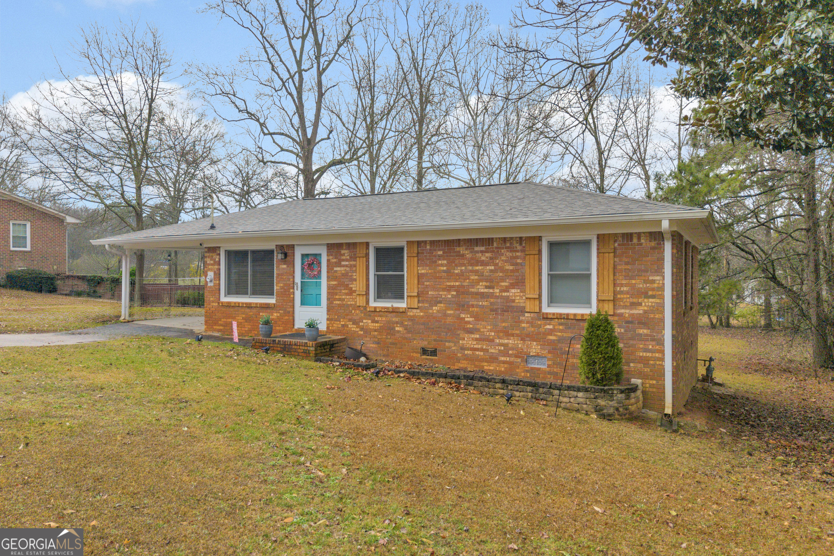 94 Hillcrest Street Commerce, GA 30529 - Photo 2 of 48