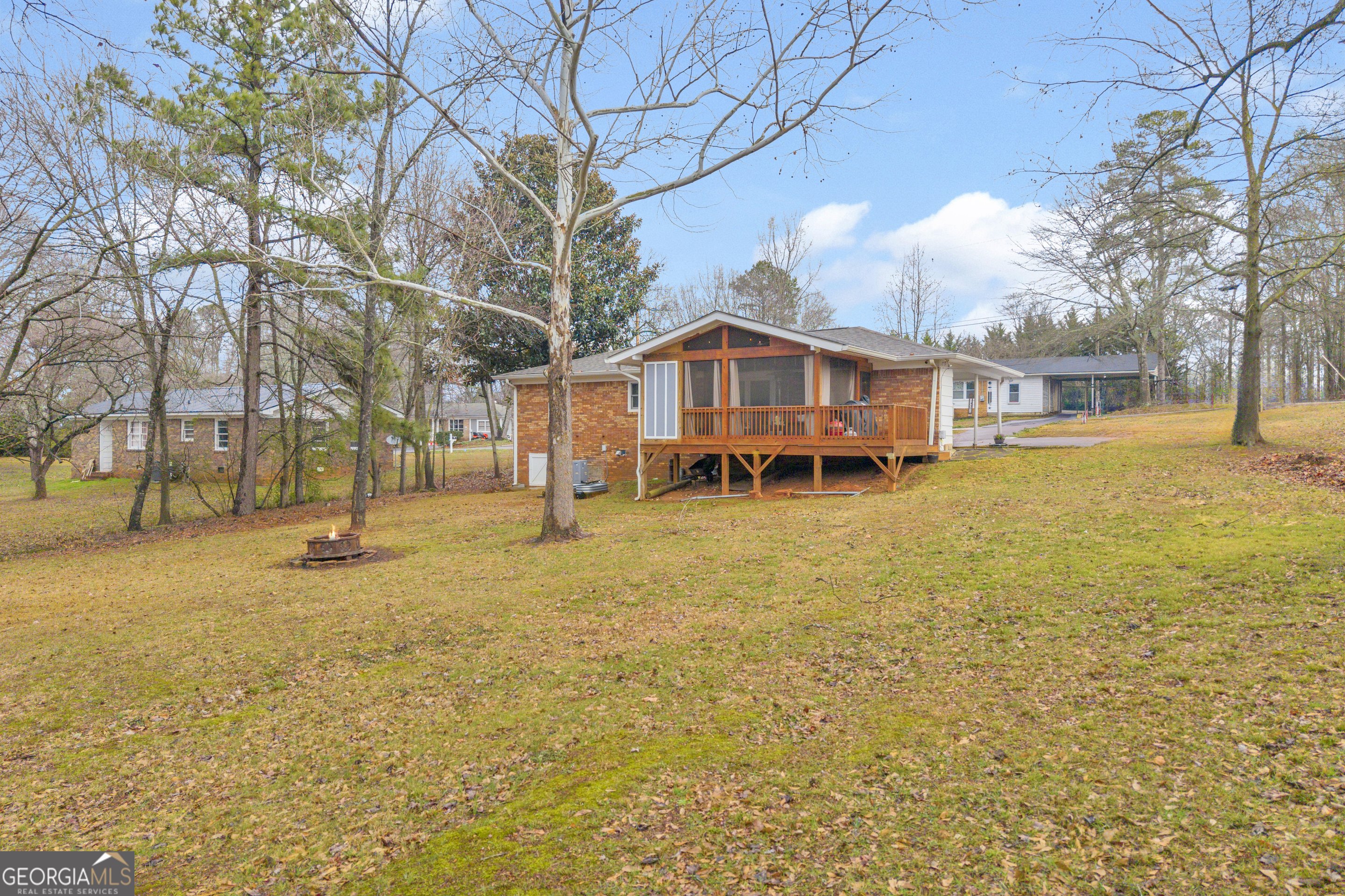 94 Hillcrest Street Commerce, GA 30529 - Photo 9 of 48