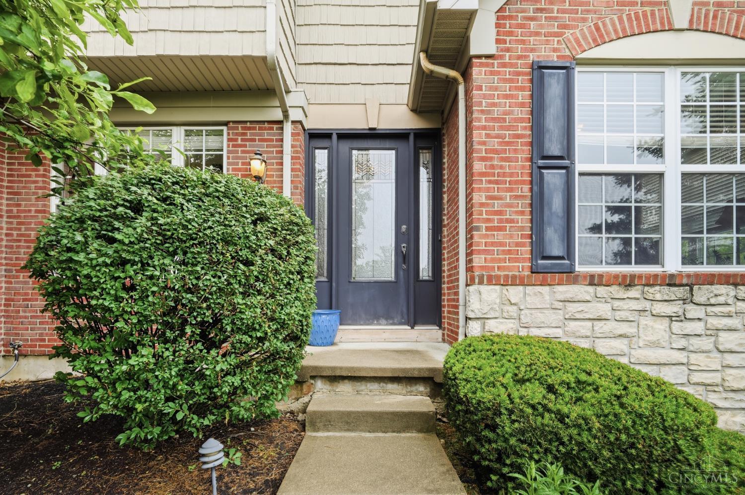 6809 Stewart Road Cincinnati, OH 45236 - Photo 2 of 48