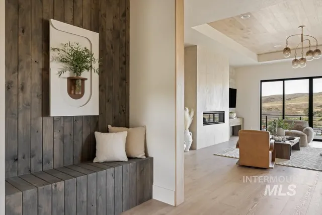 $1,649,999 | 20141 North Swire Grn Way, Boise, ID 83714