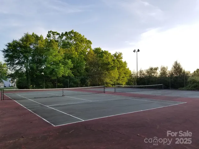 a view of a tennis court