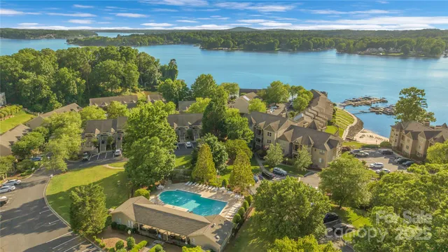 $315,000 | 13932 Queens Harbor Road, Charlotte, NC 28278