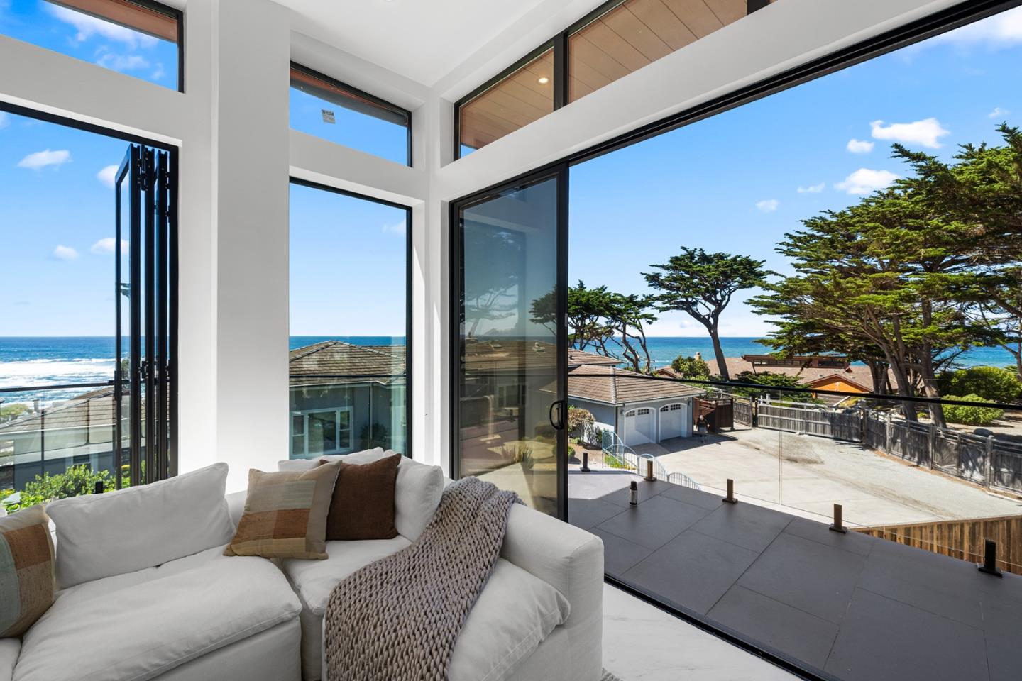 155 Reef Point Road Moss Beach, CA 94038 - Photo 6 of 9 Gallery Image 6