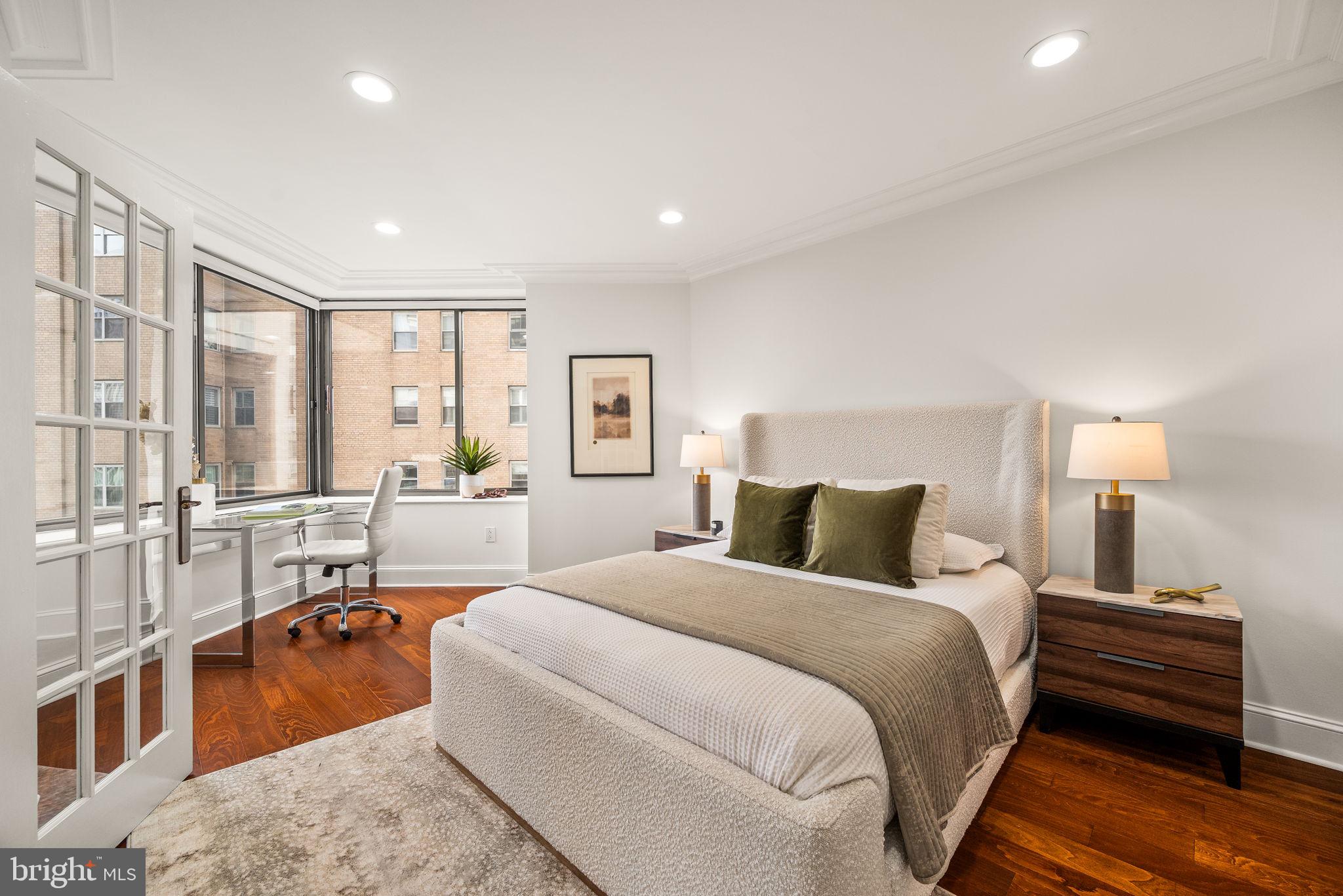 202 West Rittenhouse Square, Unit 1809 Philadelphia, PA 19103 - Photo 13 of 34 Second Bedroom