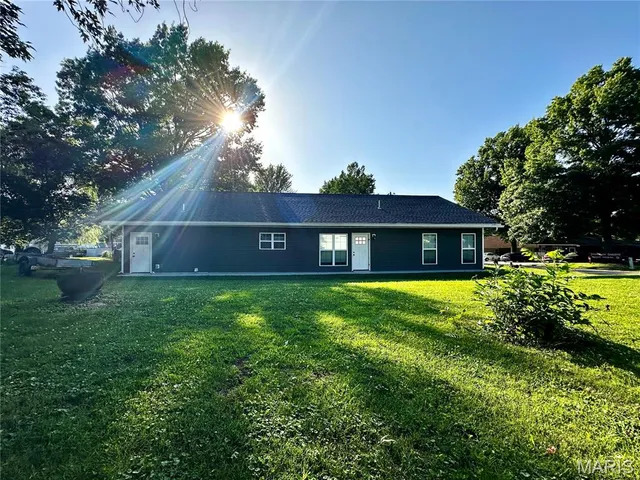 $313,999 | 214 North 3rd Street, Jonesburg, MO 63351