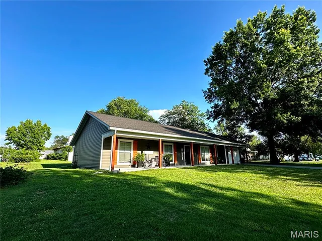 $313,999 | 214 North 3rd Street, Jonesburg, MO 63351