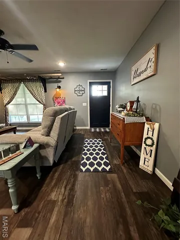 $313,999 | 214 North 3rd Street, Jonesburg, MO 63351