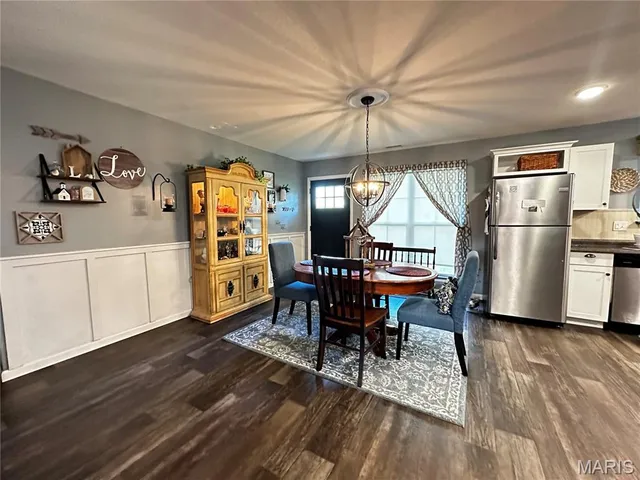 $313,999 | 214 North 3rd Street, Jonesburg, MO 63351