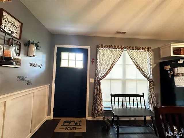 $313,999 | 214 North 3rd Street, Jonesburg, MO 63351