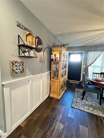 $313,999 | 214 North 3rd Street, Jonesburg, MO 63351