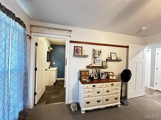 $313,999 | 214 North 3rd Street, Jonesburg, MO 63351