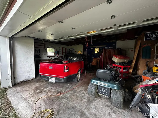 $313,999 | 214 North 3rd Street, Jonesburg, MO 63351