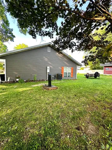 $313,999 | 214 North 3rd Street, Jonesburg, MO 63351