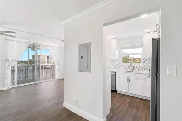 $2,800 | 1505 North Riverside Drive, Unit 404, Pompano Beach, FL 33062