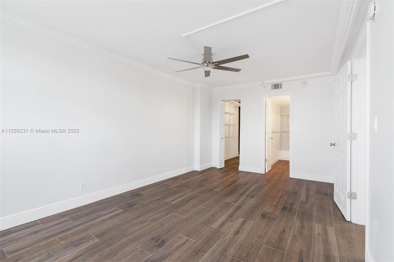 1505 North Riverside Drive, Unit 404 Pompano Beach, FL 33062 - Photo 13 of 22 A11255231_31_1