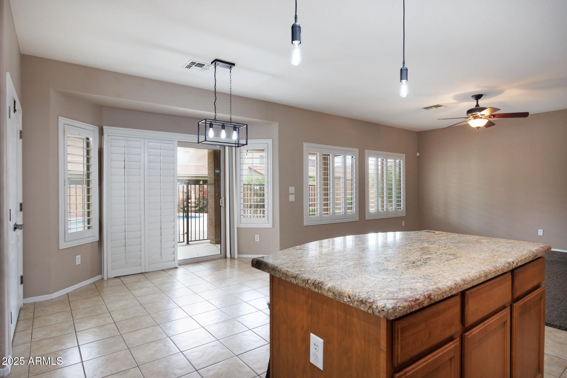 940 East Chelsea Drive San Tan Valley, AZ 85140 - Photo 12 of 54 Kitchen 4