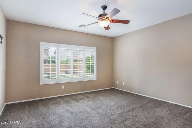 $574,500 | 940 East Chelsea Drive, San Tan Valley, AZ 85140