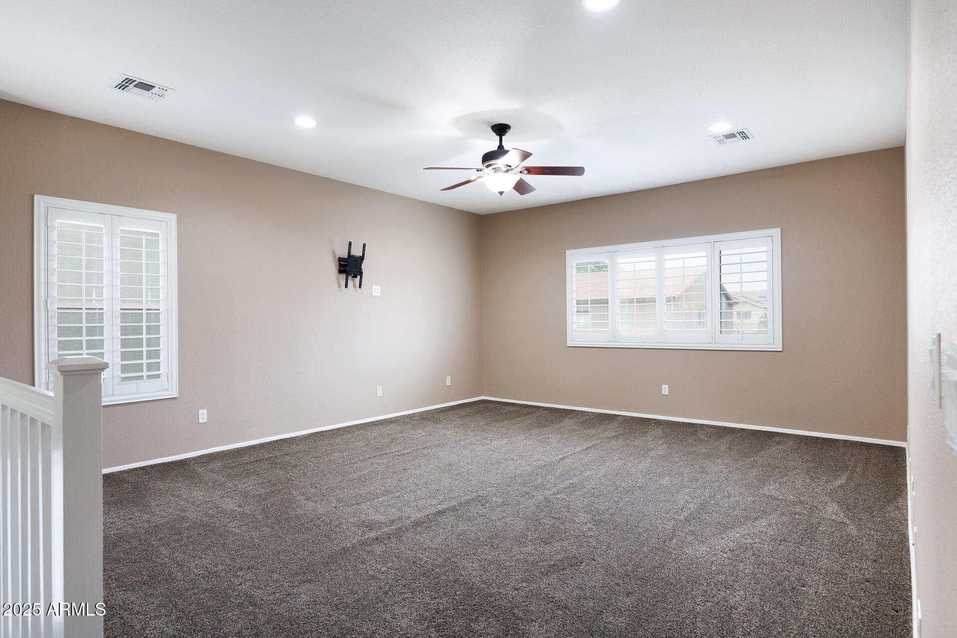 940 East Chelsea Drive San Tan Valley, AZ 85140 - Photo 27 of 54 Loft