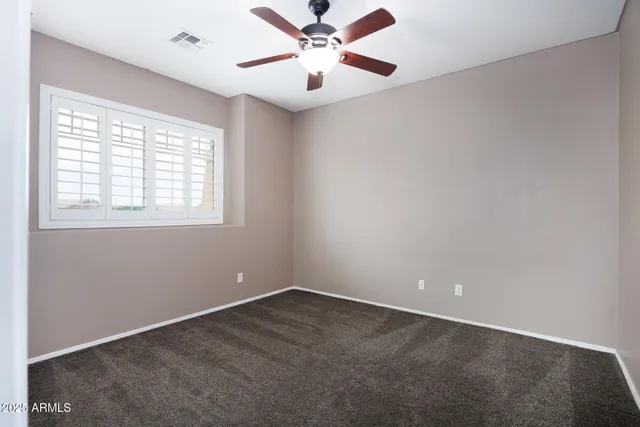 $574,500 | 940 East Chelsea Drive, San Tan Valley, AZ 85140