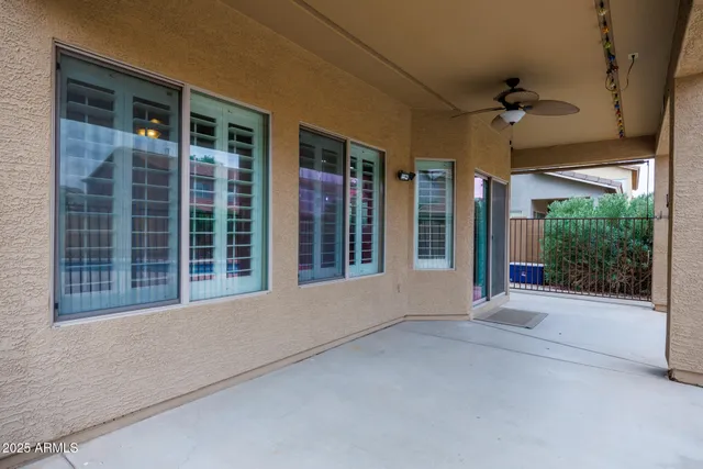 $574,500 | 940 East Chelsea Drive, San Tan Valley, AZ 85140