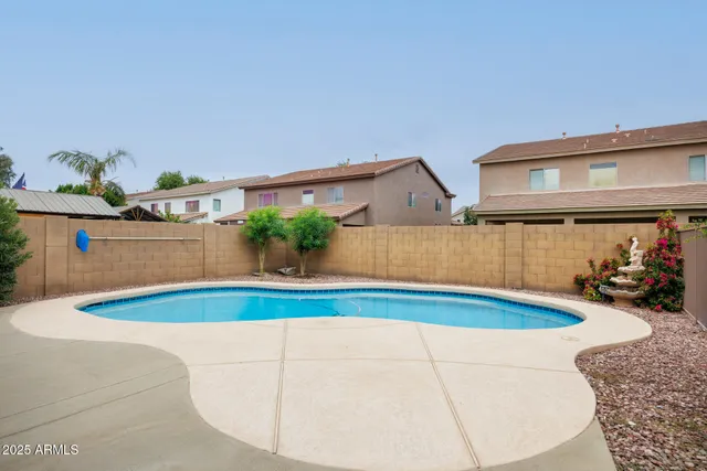 $574,500 | 940 East Chelsea Drive, San Tan Valley, AZ 85140