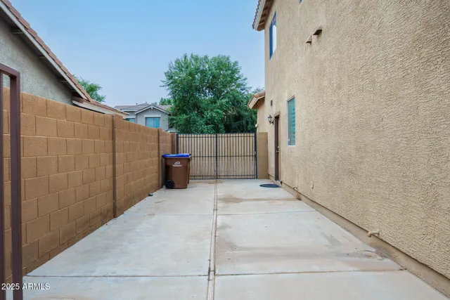 $574,500 | 940 East Chelsea Drive, San Tan Valley, AZ 85140