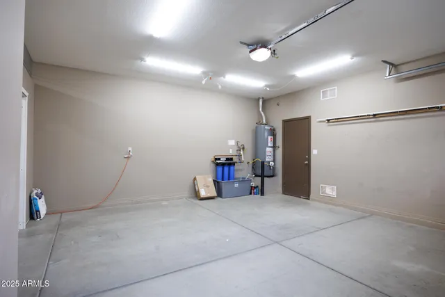 $574,500 | 940 East Chelsea Drive, San Tan Valley, AZ 85140