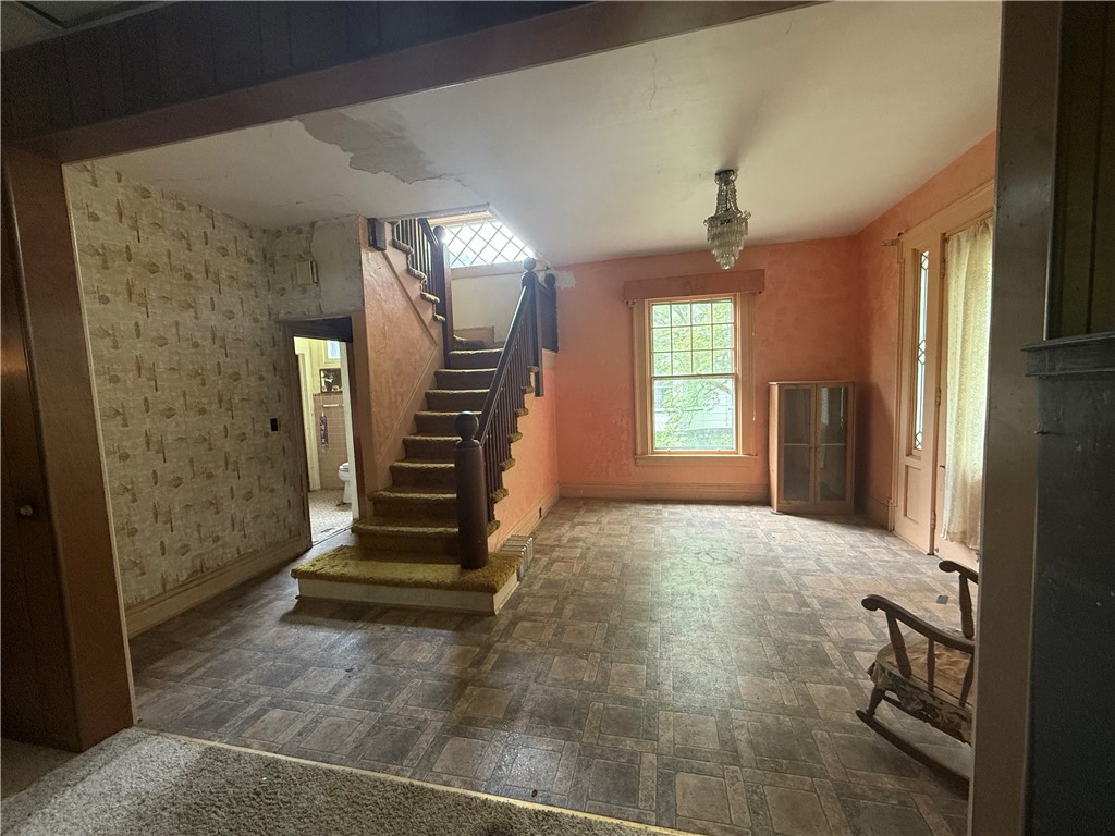 227 Fall Street Seneca Falls, NY 13148 - Photo 7 of 23 Foyer