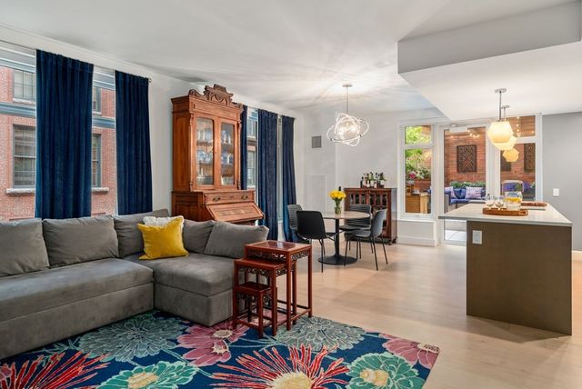 $1,162,500 | 100 Lovejoy Wharf, Unit 3K, Boston, MA 02114