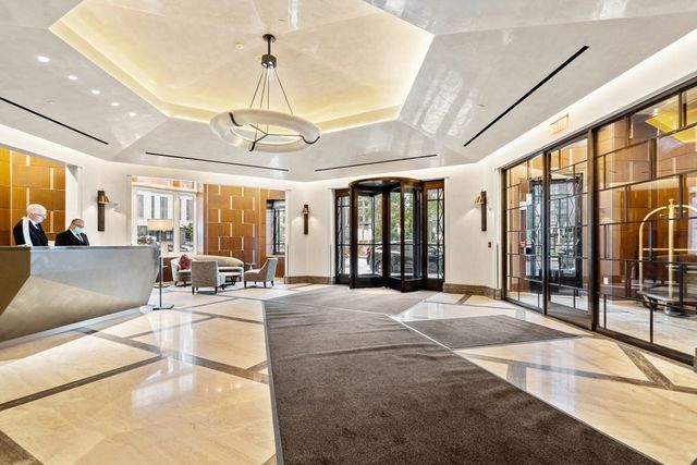 $1,162,500 | 100 Lovejoy Wharf, Unit 3K, Boston, MA 02114