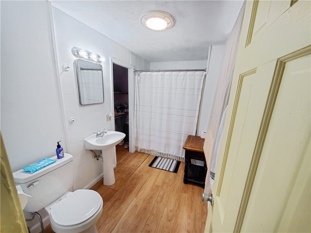 186 High Street Woonsocket, RI 02895 - Photo 18 of 41 2nd Floor Rear - 1 Bed