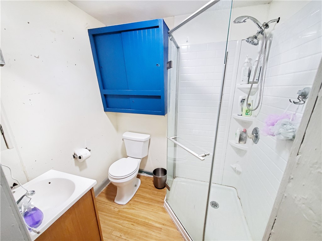 186 High Street Woonsocket, RI 02895 - Photo 23 of 41 2nd Floor Front - 1 Bed