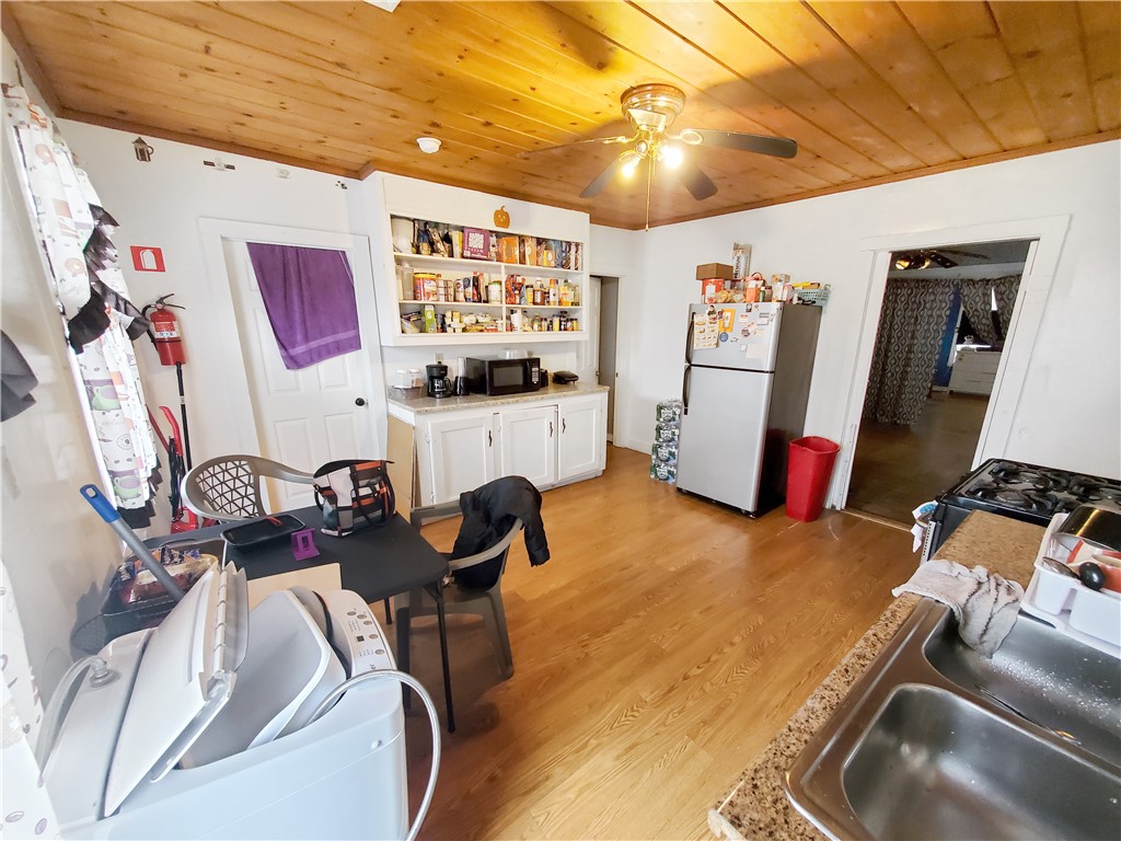 186 High Street Woonsocket, RI 02895 - Photo 31 of 41 3rd Floor - 3 Bed