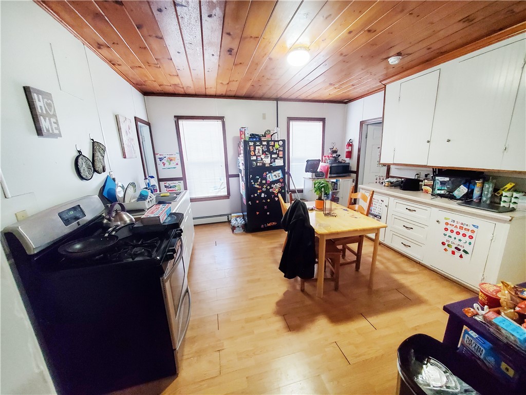 186 High Street Woonsocket, RI 02895 - Photo 7 of 41 1st Floor 3 Bed