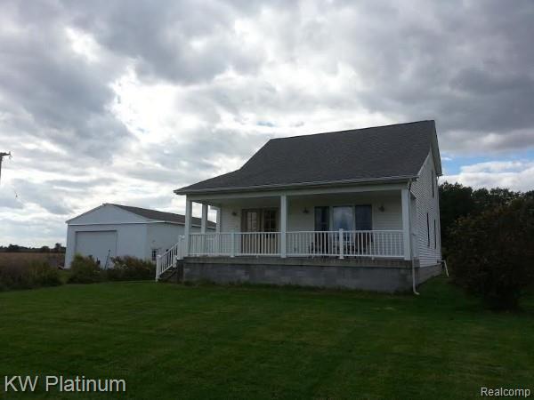 NEWER 3 BEDROOM HOME IN A BEAUTIFUL COUNTRY SETTING.