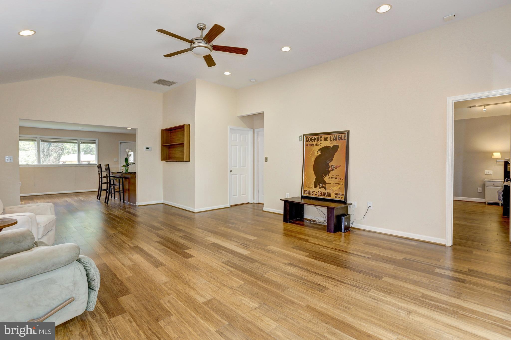 4108 Decatur Avenue Kensington, MD 20895 - Photo 10 of 30 Living Room