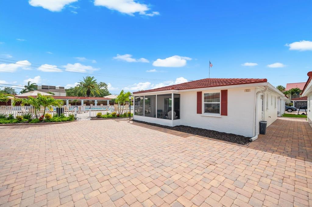 6154 Midnight Pass Road, Unit B1 Sarasota, FL 34242 - Photo 5 of 50