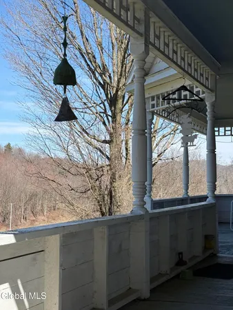 $474,500 | 818 Middle Road, Hebron, NY 12832