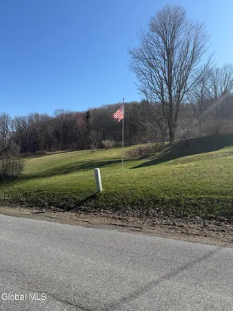 $474,500 | 818 Middle Road, Hebron, NY 12832