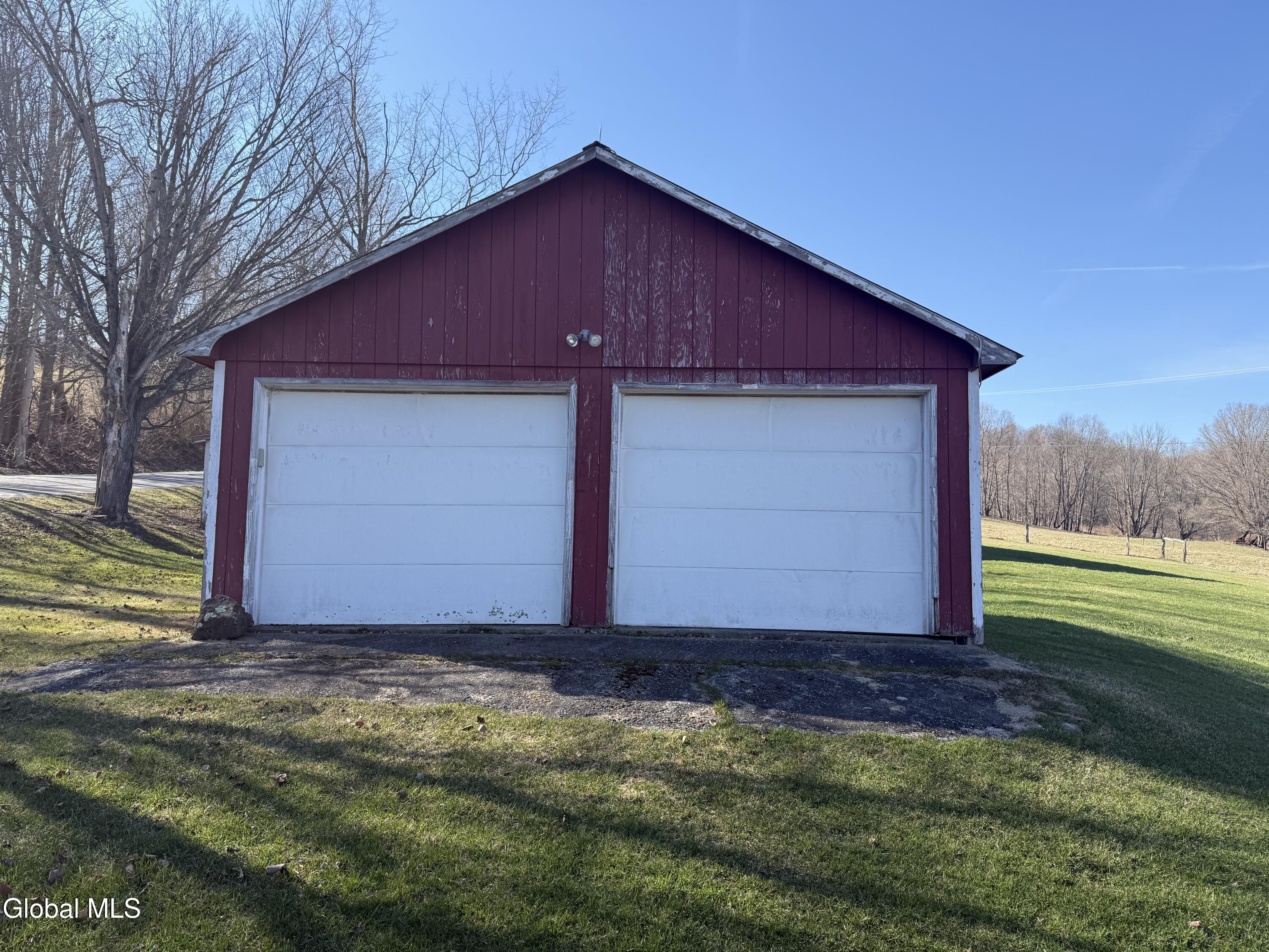 818 Middle Road Hebron, NY 12832 - Photo 6 of 33 25'X36'