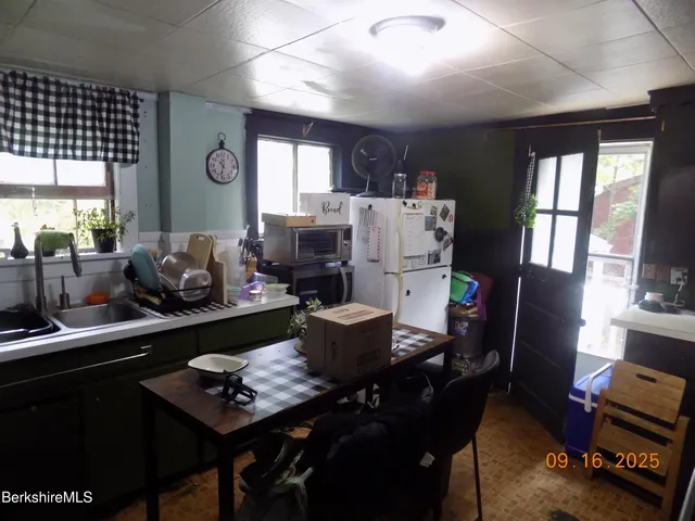 $289,000 | 175-177 Center Street, Unit 3, Lee, MA 01238