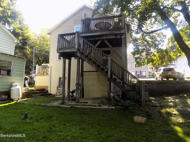 $289,000 | 175-177 Center Street, Unit 3, Lee, MA 01238