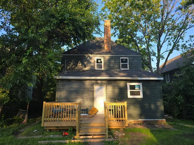 $190,000 | 2217 North Fremont Avenue, Minneapolis, MN 55411