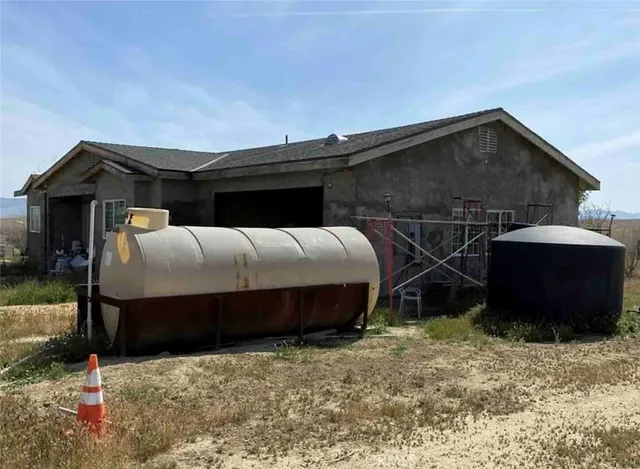 $274,900 | 14555 Bellflower Road, Santa Margarita, CA 93453