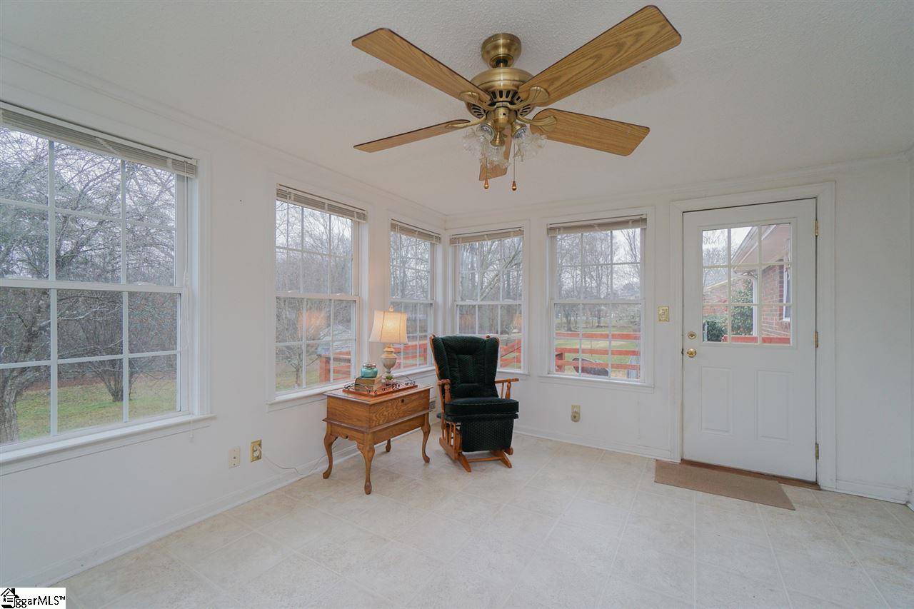 1212 Cely Road Easley, SC 29642 - Photo 6 of 32 Gallery Image 6